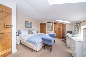 Principal bedroom- click for photo gallery